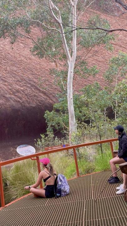 girls grounding trip ~ Uluru, NT